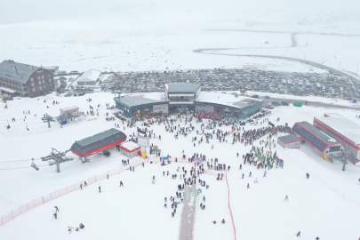 Erciyes hafta sonu 123 bin kişiyi ağırladı