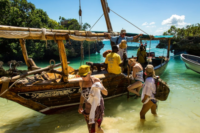 Zanzibar’da bira krizi: Turizm bakanı istifa etti