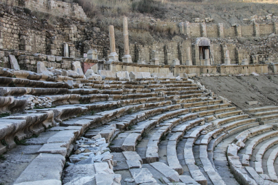 Doğaseverler, ‘Yarışlar kenti Magnesia’yı keşfetti