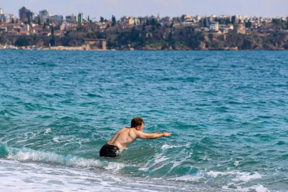 In Antalya, spring warmth beckons to the sea