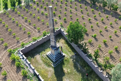 Şeftali bahçesinin tam ortasında 2 bin yıllık tarih