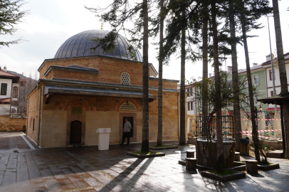 Restorasyonu tamamlanan Şeyh Şaban-ı Veli Türbesi ziyarete açıldı