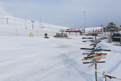 Erciyes’te kar kalınlığı 120 santimetreyi buldu