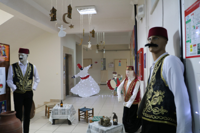 Eski Ramazanları okullarının koridorunda yaşatıyorlar