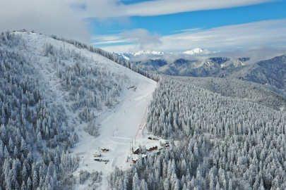 Artvin Atabarı Kayak Merkezinin eşsiz kar manzarası