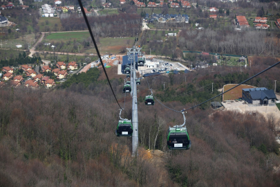 Teleferiğin ilk yolcusu 1 yaşındaki Mila bebek