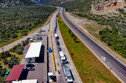 Antalya bayramdaki trafik yoğunluğuna hazır