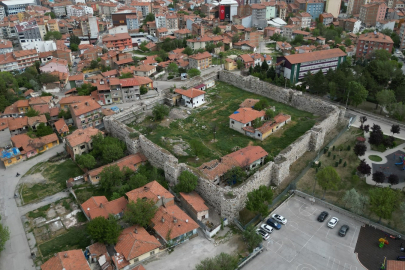 Selçuklu mirası bin 100 yıllık tarihi kale turizme kazandırılıyor