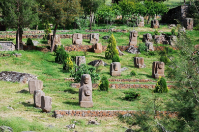 Antik heykelleri kurtarmak için DSİ'nin sulama projesi iptal edildi