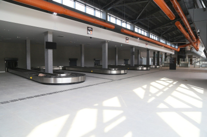 Trabzon Havalimanı'nda dış hatlar terminali sezona yetiştirilmeye çalışılıyor