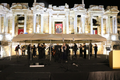 Türkiye ve Hollanda’nın yüzyıllık dostluğu Hierapolis’te kutlandı