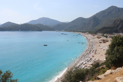 Ölüdeniz'de Kurban Bayramı yoğunluğu