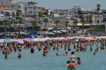 Holidaymakers Filled the Beaches in Didim