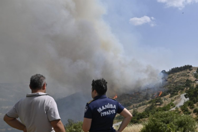 Manisa İtfaiyesi'nden Bornova yangınına takviye