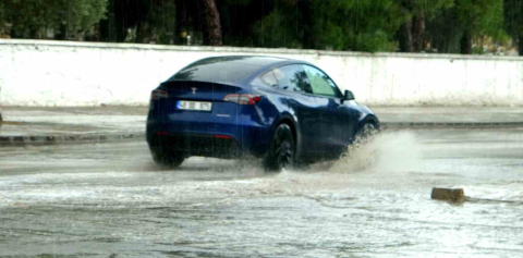 Muğla’da yaz yağmuru serinletti