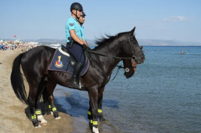 Mounted gendarmerie will ensure the safety of the beaches