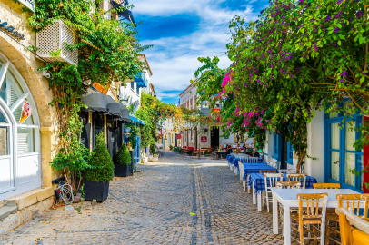 İzmir'in ateş pahası tatil merkezi