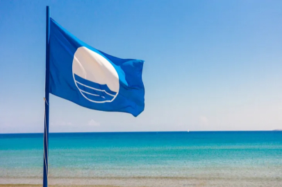 The world-famous Ilıca Beach receives the Blue Flag for the 5th consecutive time