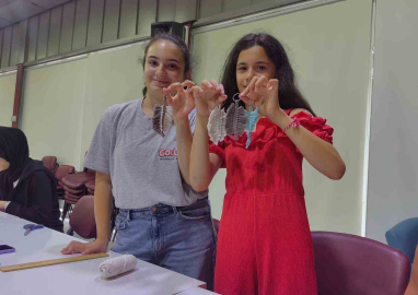 Geleneksel sanatlar gelecek kuşaklara aktarılıyor