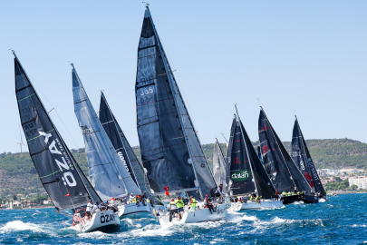 Aegeanlink Regatta'da kupayı Arkas Sailing Team kaldırdı