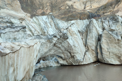 Cilo Dağları’nın 20 bin yıllık buzulları hızla eriyor