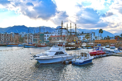 Kıbrıs’ta yabancı turist 6 gün, Türk turist 2.2 gün konaklıyor