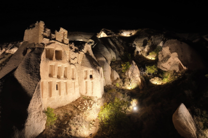 Kapadokya'nın İhtişamı Gece Boyunca Parlayacak