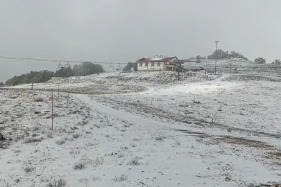 Keltepe Kayak Merkezi Sezonun İlk Karında Beyaza Büründü