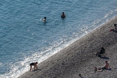 Antalya’da Kış Ortasında Yazdan Kalma Günler