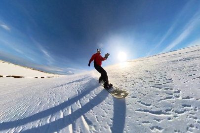 Sis Dağı’nın Zirvesinde Snowboard Heyecanı